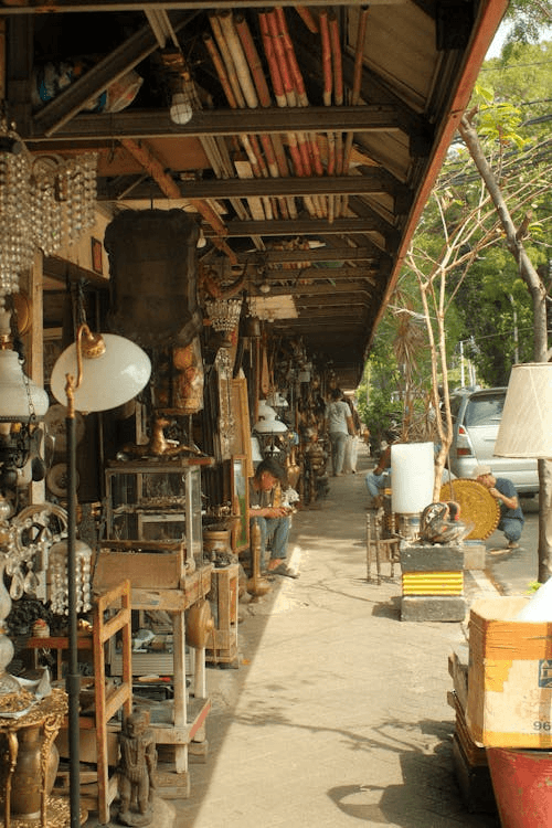 FLEA MARKETS